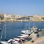 Del Porto Bed & Breakfast Kalkara