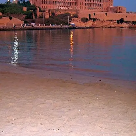 デル ポルト Kalkara