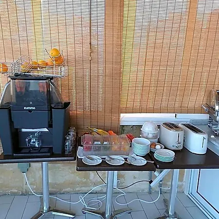 Del Porto Bed and Breakfast Kalkara