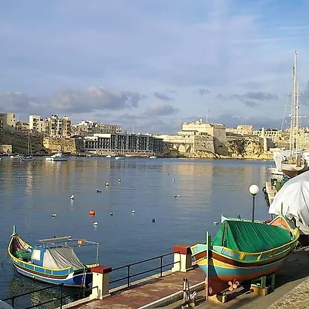 فندق مبيت وإفطار Del Porto 4*
