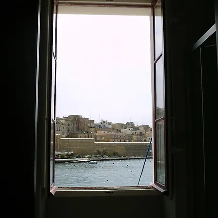 Del Porto Bed & Breakfast Kalkara